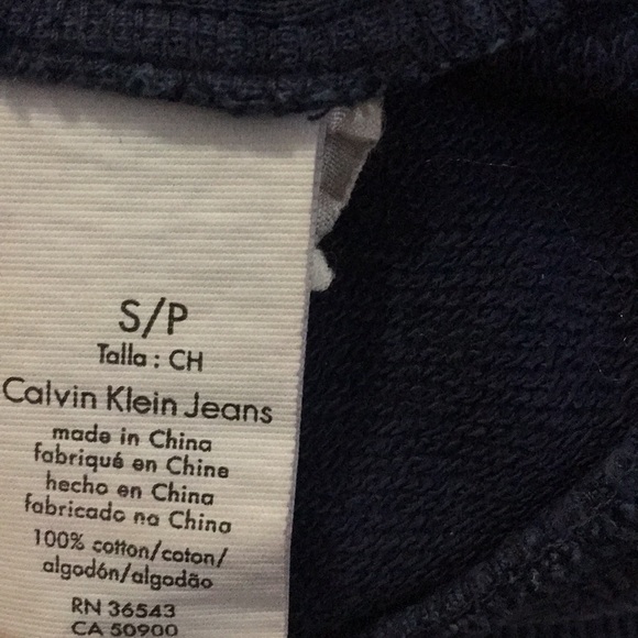🚫Sold. Calvin Klein woman’s pullover sweatshirt - Picture 8 of 8
